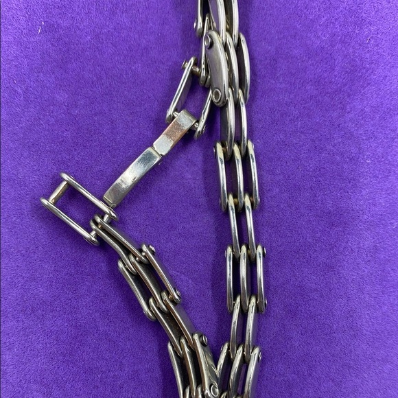 💛 Vintage Silver Gate Chain Bracelet - Picture 3 of 5